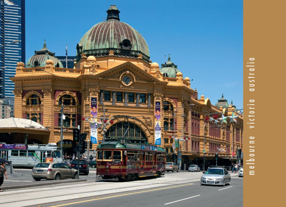 POSTCARD MELB Flinders St Station