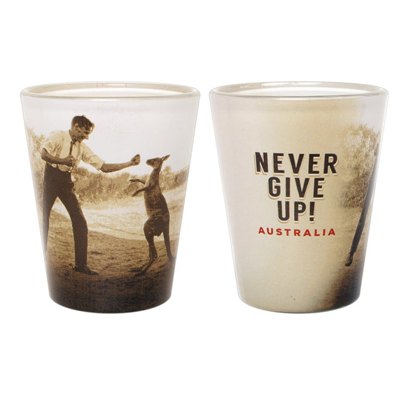 SHOT GLASS KANGAROO NEVER GIVE UP